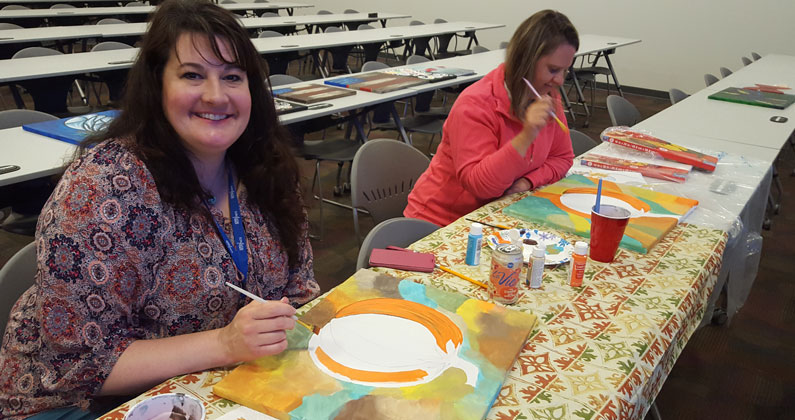 Faculty and staff at Georgia Campus - Philadelphia College of Osteopathic Medicine recently had the opportuniy to participate in art classes.