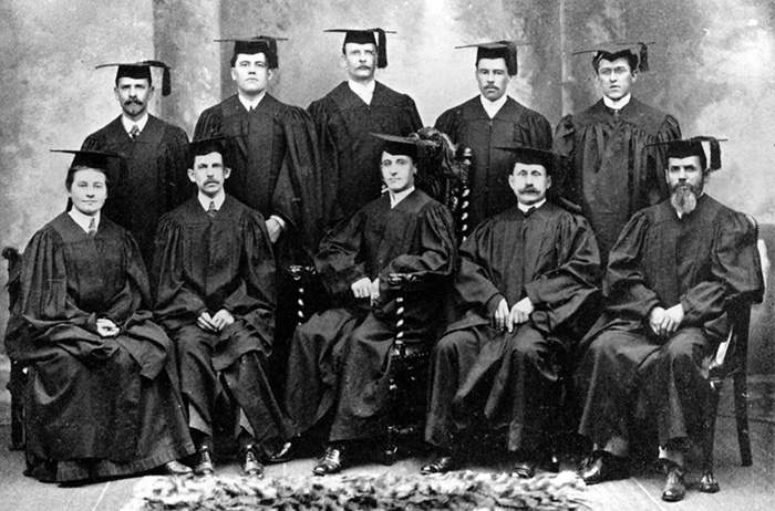 Photograph of one of the College's earliest graduating classes, the PCIO Class of 1905.