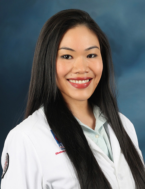 Headshot photo of pharmacy grad Mai Quyen Dang, PharmD '23