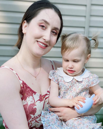 Nini Niniashvili, MS/MHC ’23, and her infant daughter