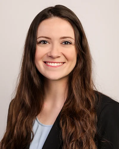 Professional headshot of Mailyn Cruz