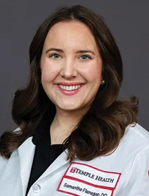Headshot of Samantha Flanagan, DO ’17