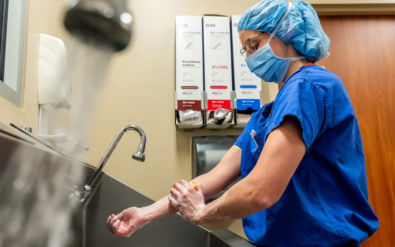 
7:00AM
OR Prep:&nbsp; Reviewing imaging, confirming instruments and scrubbing in. The case mix varies day to day and offers broad exposure across general surgery. Today includes a laparoscopic cholecystectomy, an inguinal hernia repair and a colectomy. The afternoon is likely consult-heavy: a possible bowel obstruction, appendicitis or wound evaluation.
