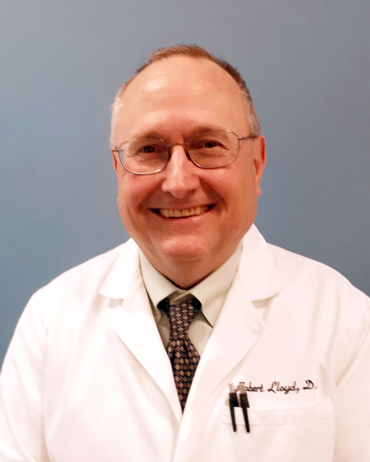 Robert Lloyd, DO, is an expert on surgery and rural medicine