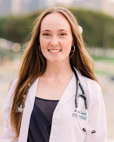 Headshot of Mara Crispin PGY1