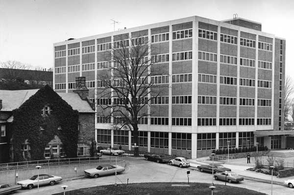 Black and white photo of PCOM's City Avenue college buildings and driveway