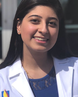 Professional headshot photograph of PCOM Georgia DO student Aarushi Kalra (DO ’23).