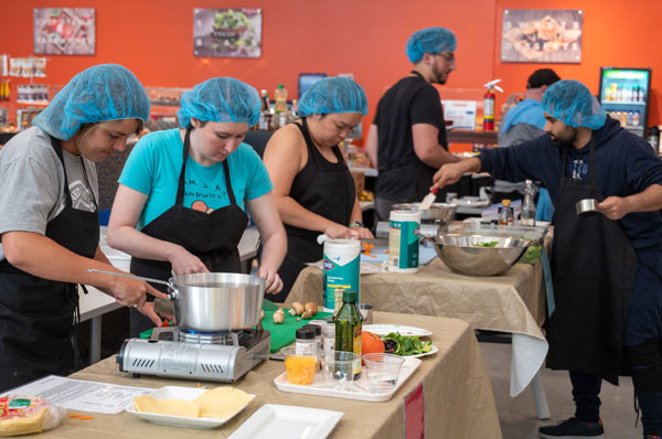 Student Doctors Learn How Health Meets Food