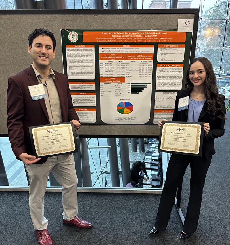 Zoë Rushetsky (DO '27) and a colleague present their research poster at a conference
