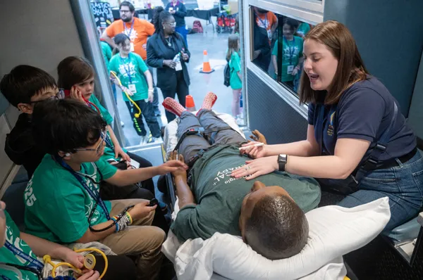 PCOM Georgia Marks Decade of STEM Excellence at Gwinnett County Science Fair