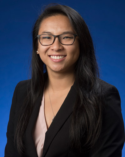 Professional headshot photograph of PCOM Georgia medical student Annie Phung (DO '21)
