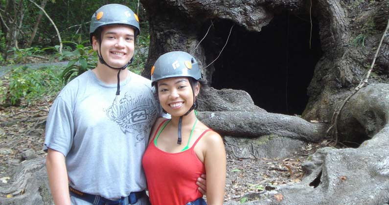 Photograph of Kevin Guzman (DO '19) and his fancée Alyssa Ouano traveling