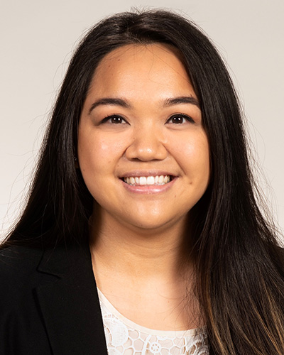 Headshot of PCOM medical student and award-winning research abstract author Jillianne Santos (DO '25)