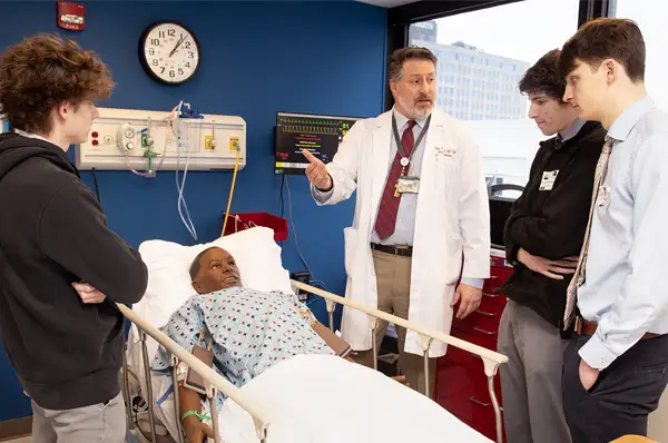 Beyond the Books: Mentorship Program Connects High School Students to Health Professions