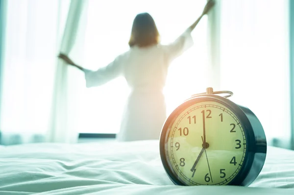 How to Reset Your Circadian Rhythm Post-Daylight Savings