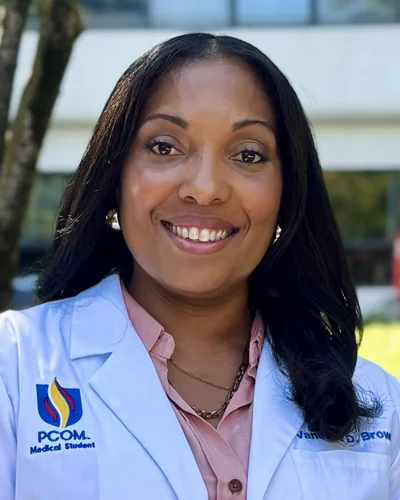 Headshot of Vanessa Brown (DO '29)