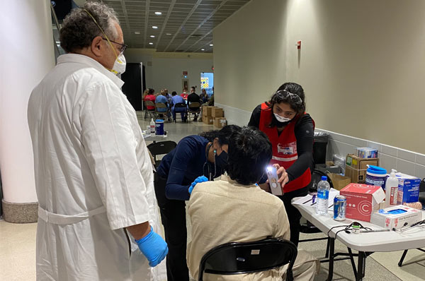 Daghigh, Abdali Assist Afghan Refugees