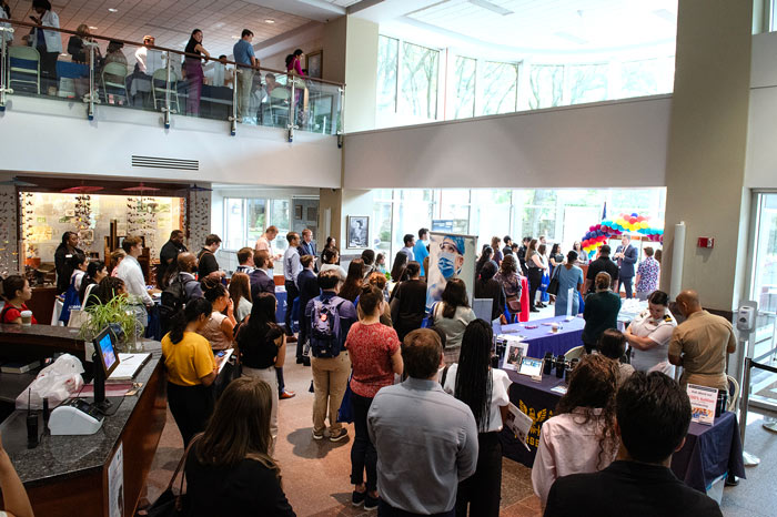 Wide angle photo of the crowd at the Osteopathic Medical School Expo