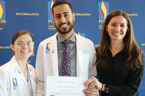 Students and Physicians Present Projects at Annual Research Day