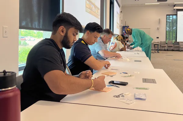 FIRE Program Eases Incoming DO Students into Med School