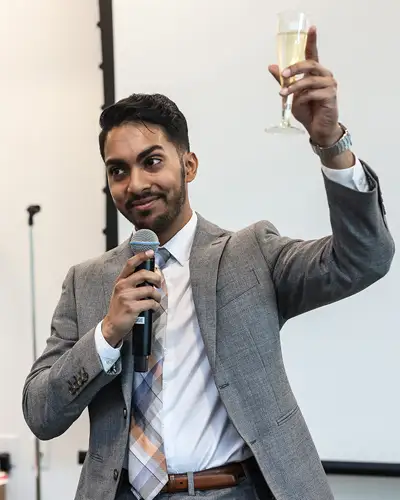 John Abdool (DO '24), president of the PCOM South Georgia DO Class of 2024, makes a toast
