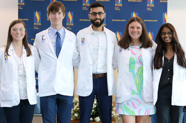 PCOM South Georgia Students Honor Donors with Memorial Service