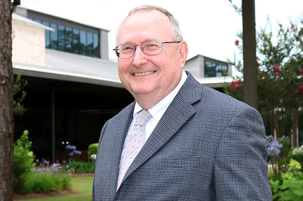 Robert Lloyd, DO '91, Named Dean of Osteopathic Medicine Program