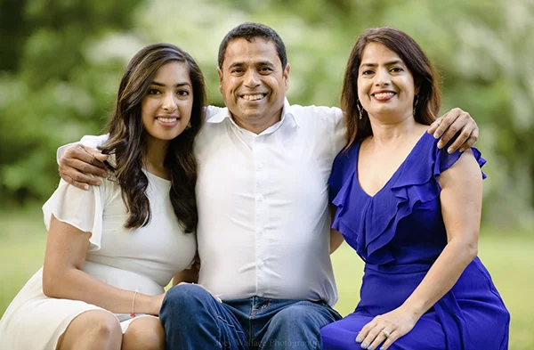 Hinal Patel (PharmD '30) and her parents