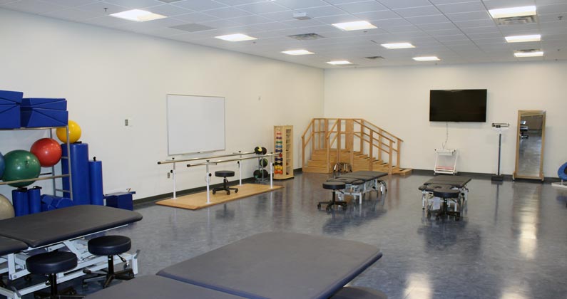 A photo of the Neuro-Musculoskeletal Lab at PCOM Georgia's Physical Therapy Education Center located at 625 Old Peachtree Road in Suwanee, Georgia, part of the metro Atlanta area.