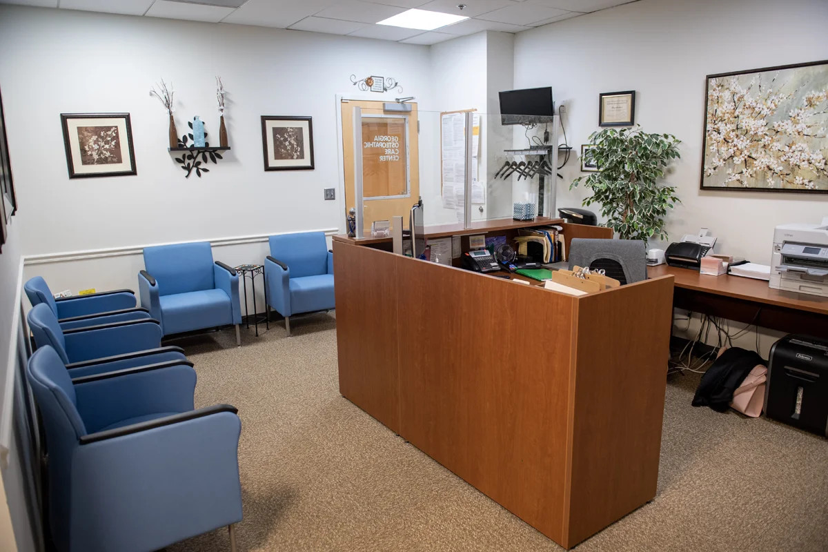 Front desk and reception area in the Georgia Osteopathic Care Center at PCOM Georgia