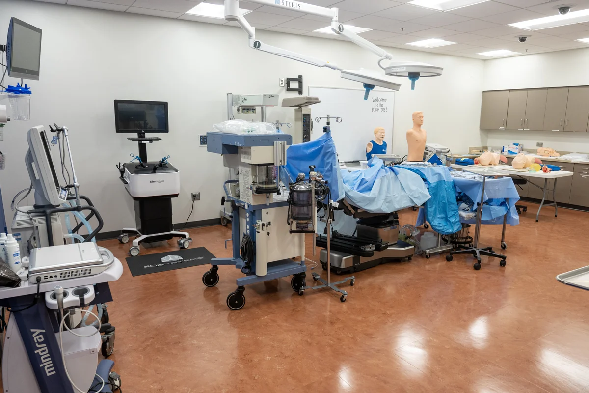 Surgery table and stations and equipment in the Simulation Center