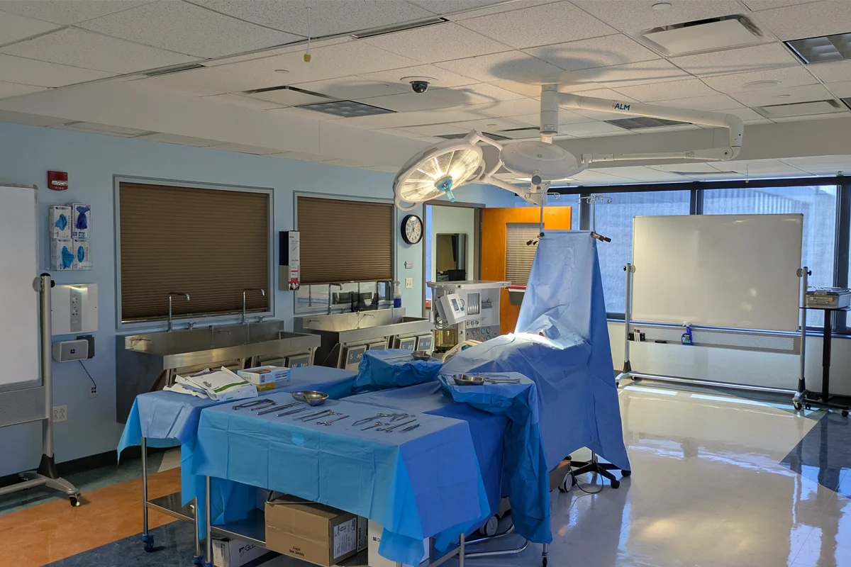 Wide view of the CLAC simulation center surgery room
