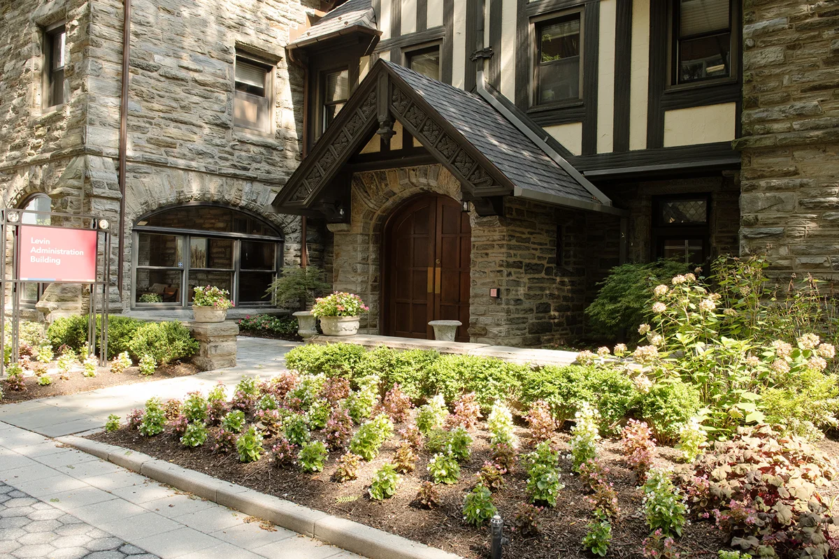 Front door and flowers of Levin