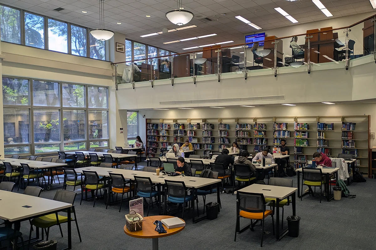 Main study desk and book area of PCOM's O.J. Snyder Memorial Library