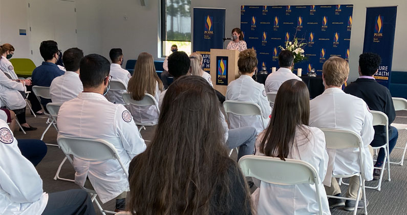 A group of PCOM South Georgia staff and students held a memorial service to honor body donors and their families.