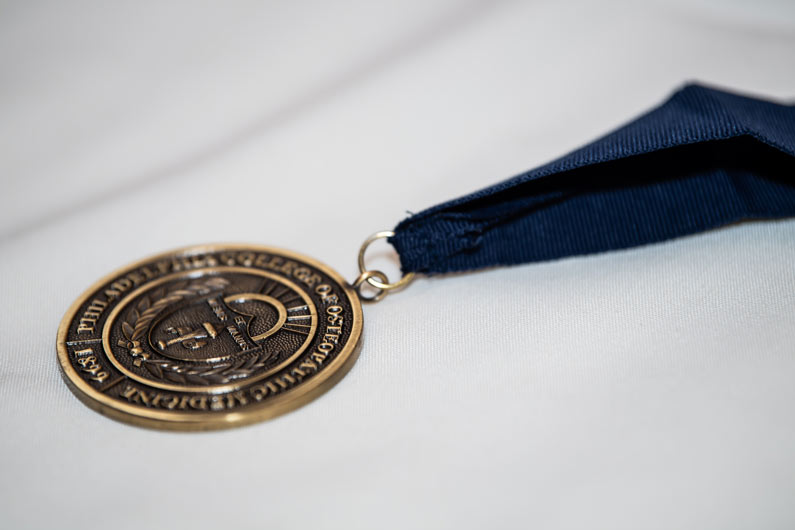 Philadelphia College of Osteopathic Medicine seal